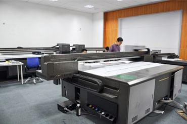 深思想uv打印機(jī)廠(chǎng)家(jiā)